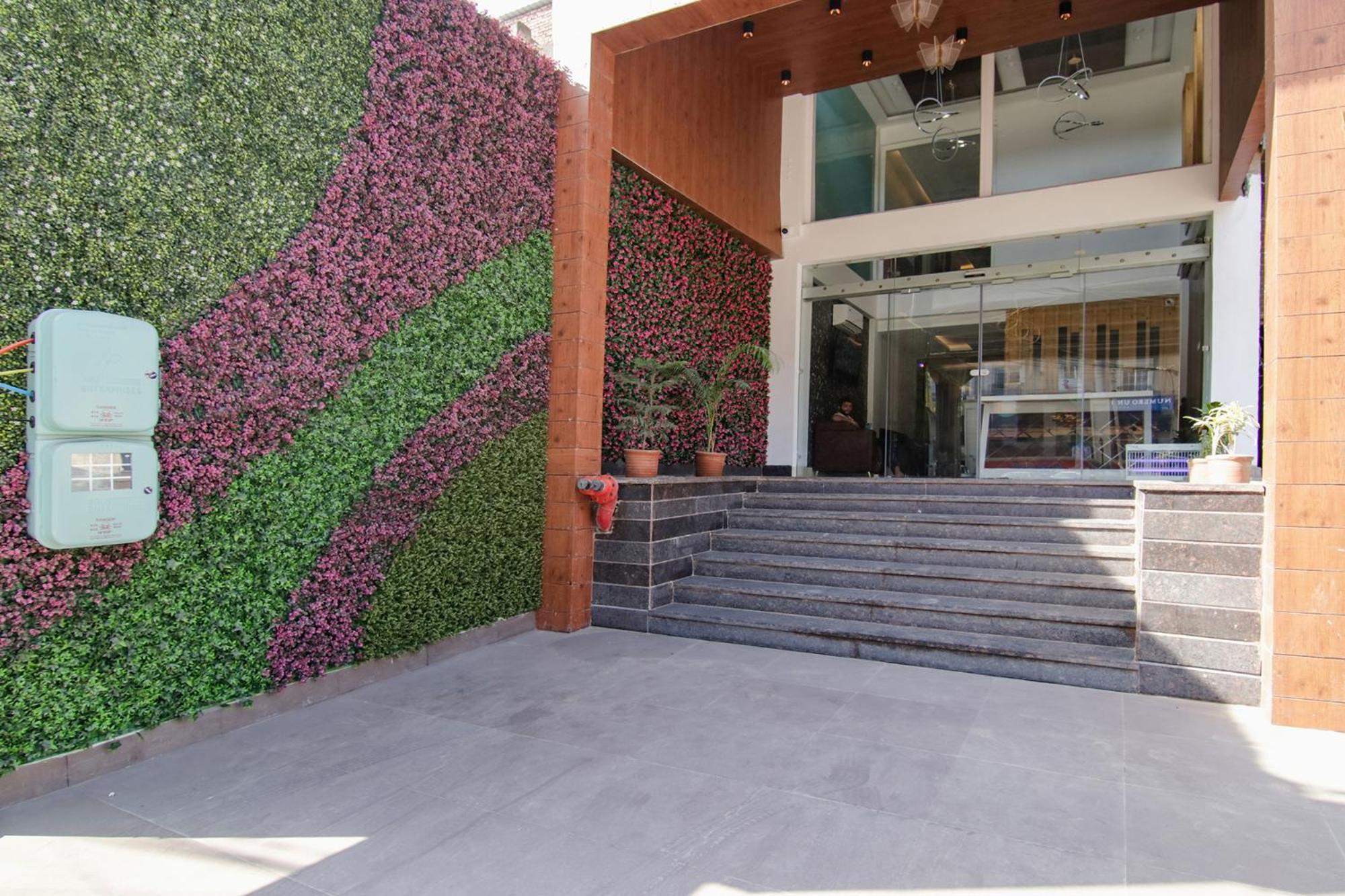 Fabhotel Prism Grand Zirakpur 外观 照片